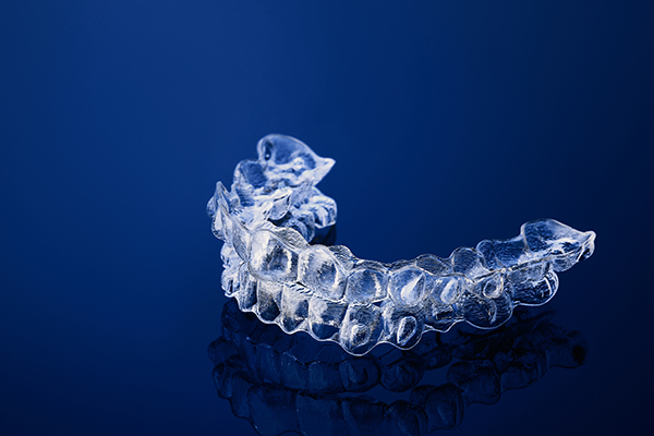 The Difference Between Clear Aligners And Traditional Braces